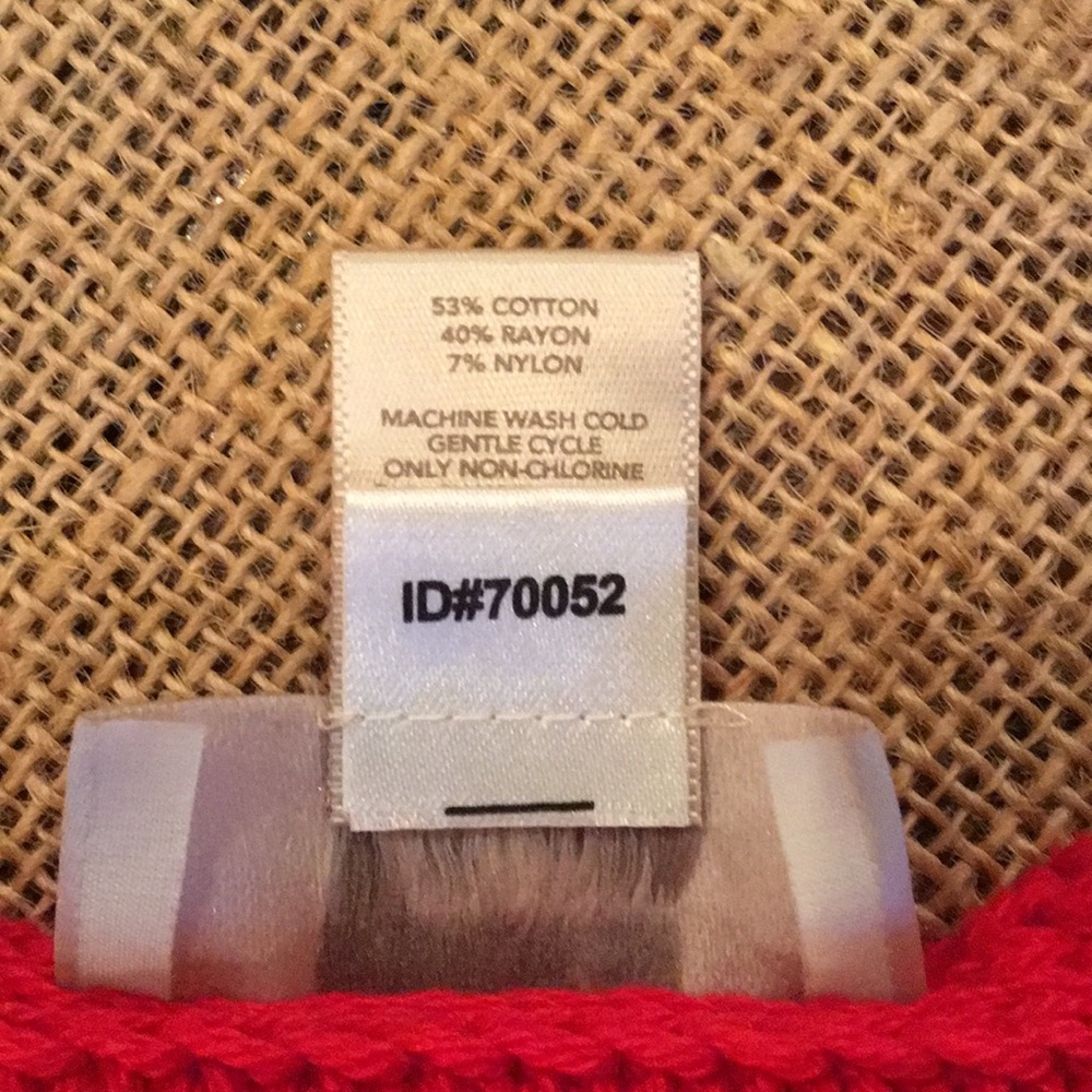 LOFT❤️Red Crochet Poncho (One Size Fits Most) - Picture 5 of 5
